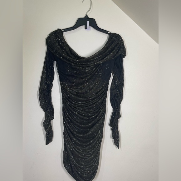 OH Polly body-con dress - Picture 5 of 6